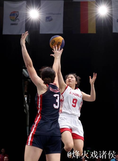 中国女队三人晋级决赛